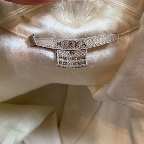 CHIC WHITE IVORY LINEN AND SILK SKIRT SUIT FLARE CUFF - Picture 8 of 16